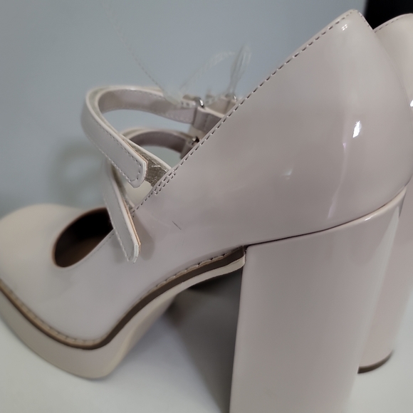 Steve Madden Twice Platform Pump Shoes - Picture 12 of 12